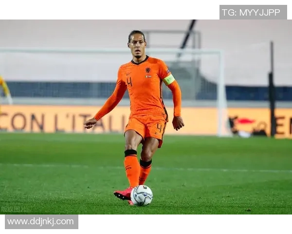 范迪克加盟曼联，引发球迷热议